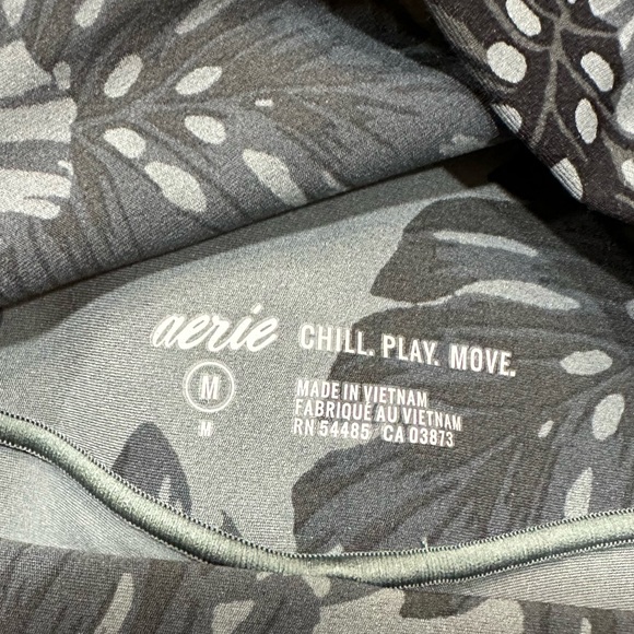 Aerie Chill Play Move Palm Tree Print Athletic Leggings - Picture 6 of 6